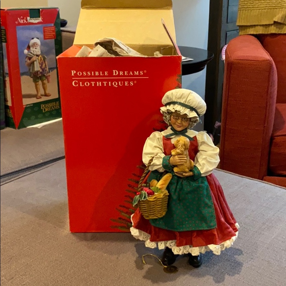 Possible Dreams Mrs. Claus “Puppy Love”